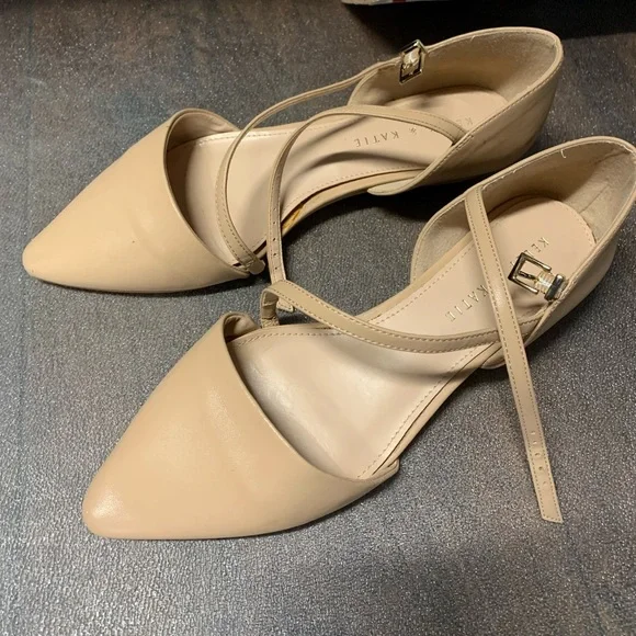 COPY - Kelly & Katie tan flats shoes - Picture 6 of 6